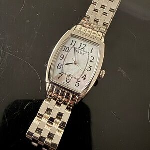 Pulsar Men's Silver-Tone Stainless Steel MOP Face Date Watch